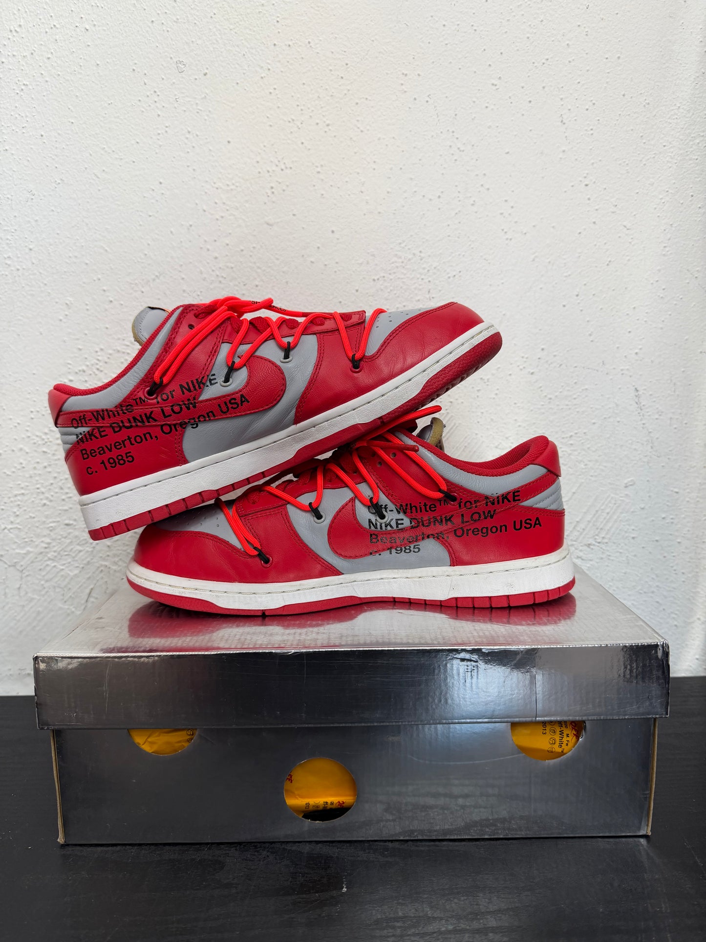 DUNK LOW OFF WHITE UNIVERSITY RED (USED)