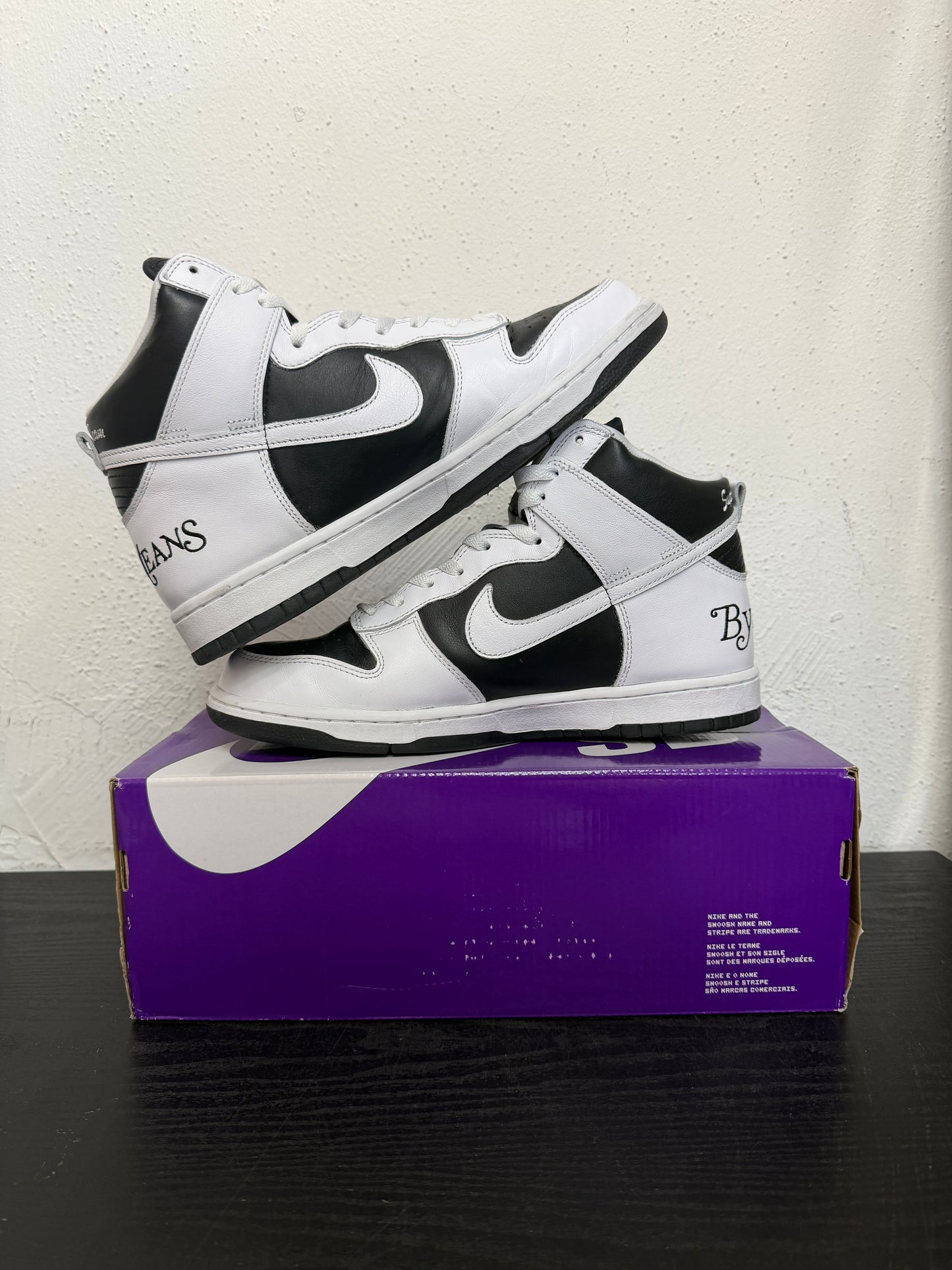 DUNK HIGH SUPREME BY ANY MEANS (USED)