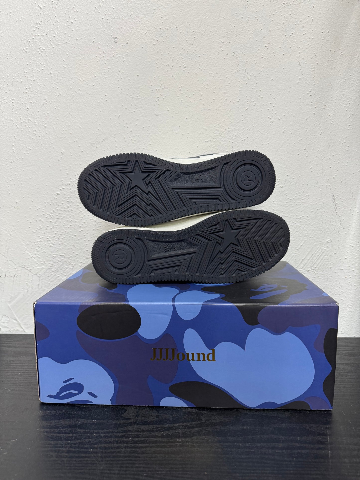 BAPE STA JJJJOUND WHT/NAVY (USED)