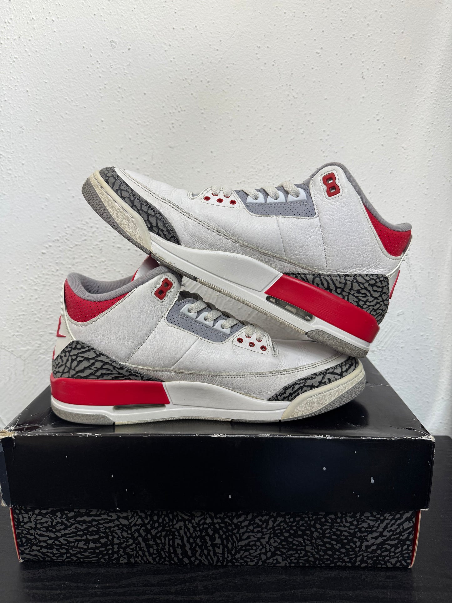 JORDAN 3 FIRE RED (USED)